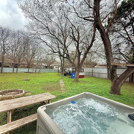 Canyon Lake River House Retreat-Location With Hot Tub Dış mekan fotoğraf